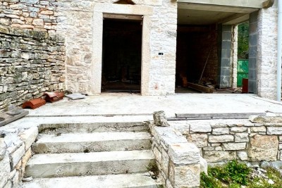 Ein Komplex von alten Häusern zum Verkauf in Istrien, ausgezeichnete Lage, Istrien, Kroatien 4